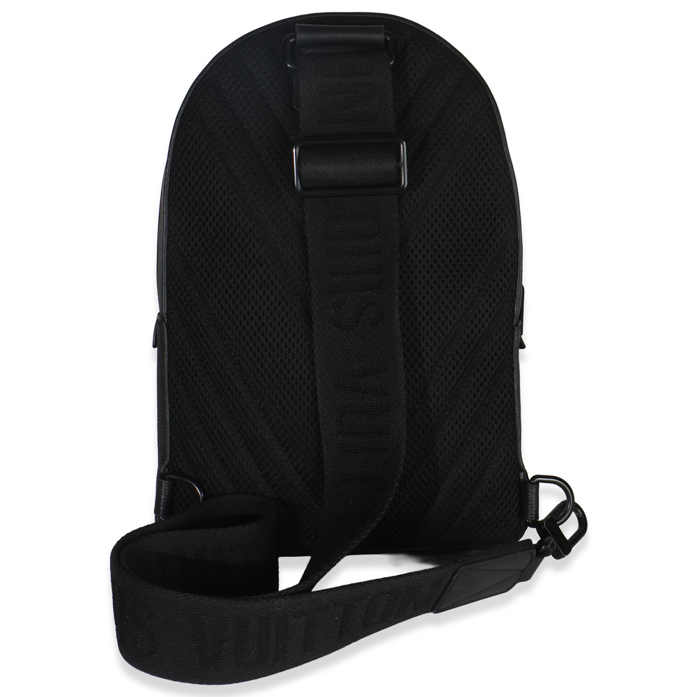 Louis Vuitton Black Waxy Calfskin Aerogram Pilot Slingbag - Picture 2 of 8